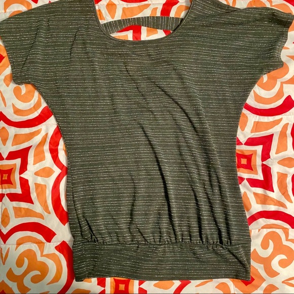 Dark gray with sliver stripes top - Picture 5 of 6